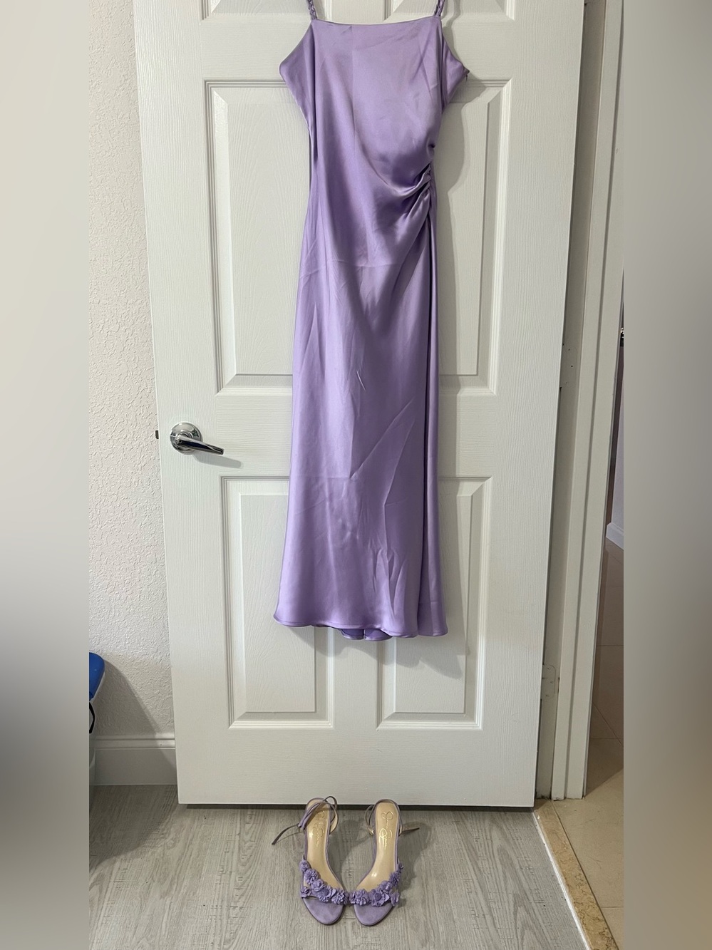 Full outfit! House of Harlow Lavender Satin midi dress and JS shoes size 10